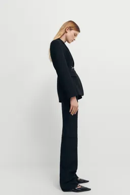 Pantalón recto con pliegues de Mango en Pantalones para argentina