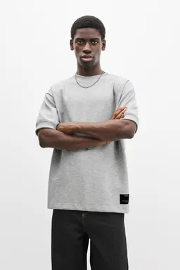 Buzo manga corta interlock de Pull&Bear en Buzos y Sweaters para argentina
