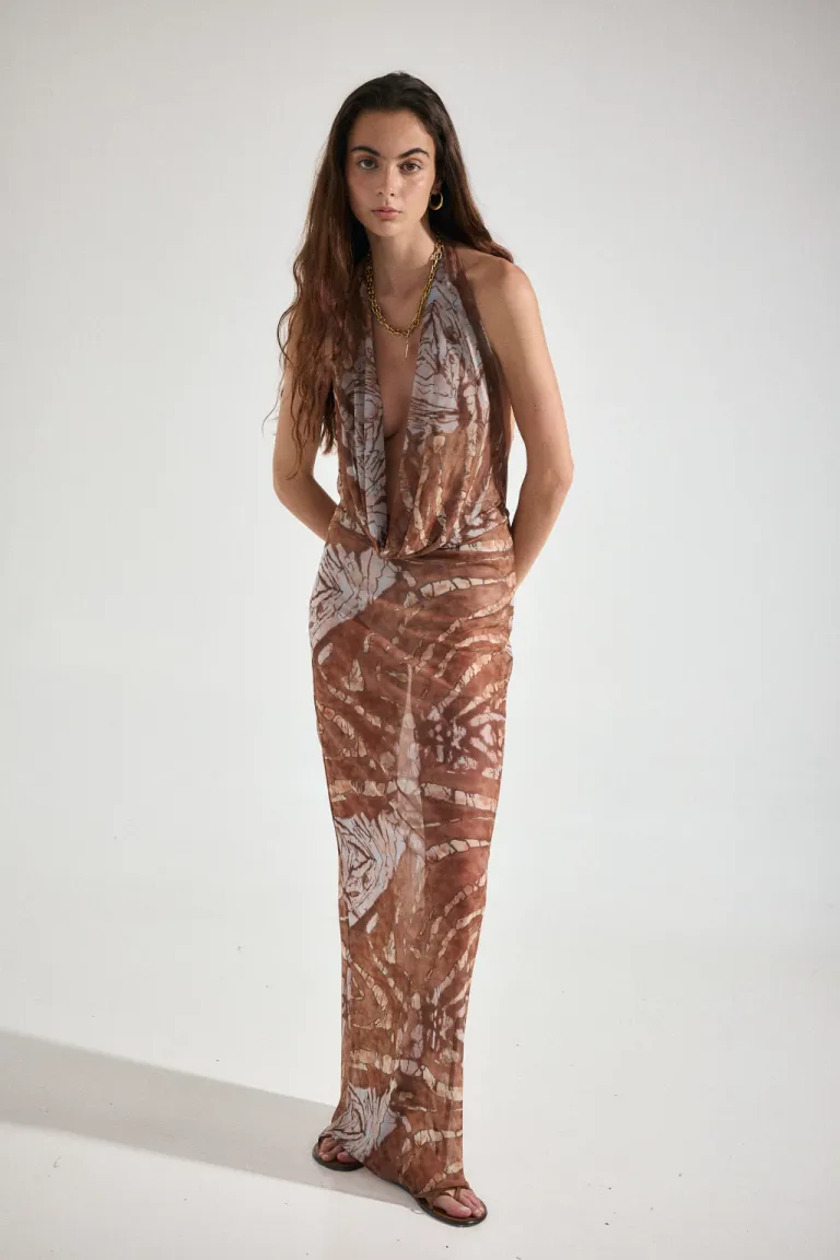 Vestido largo transparente con estampado floral y escote ajustable de Audaz en Vestidos para argentina