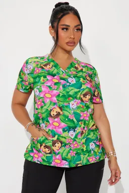 Top uniforme dora exploradora de Fashion Nova en Remeras para argentina