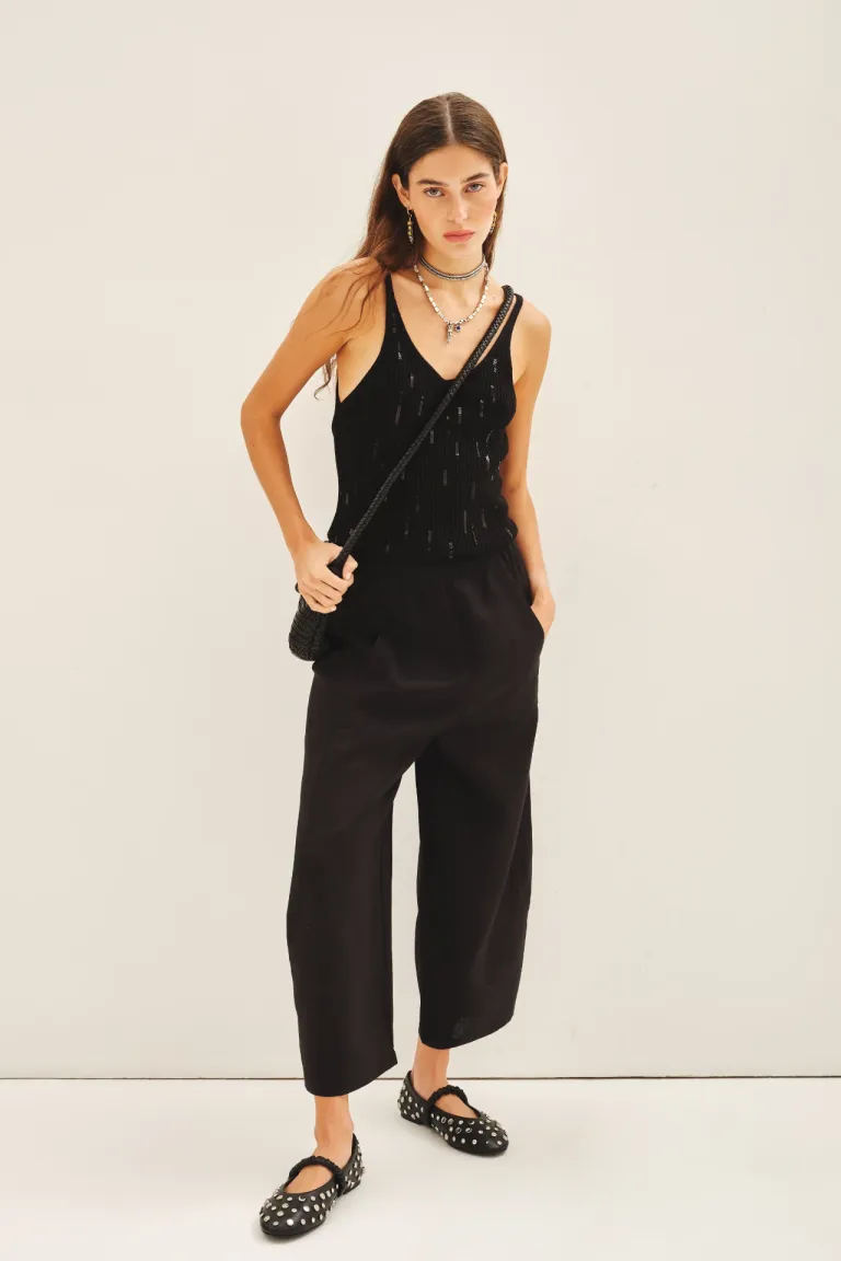 Top femenino de diseño elegante con detalles en lentejuelas de Rapsodia en Tops para argentina