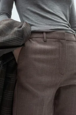 Pantalón skinny tiro medio de Mango en Pantalones para argentina