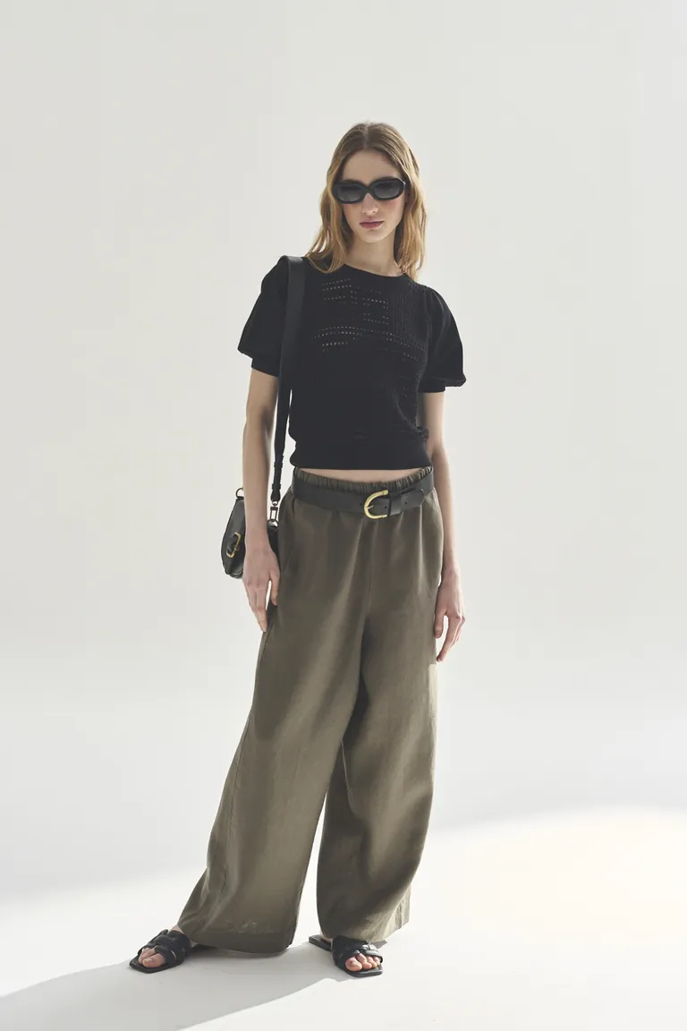 Sweater de estilo minimalista y moderno para mujer de Akiabara en Buzos y Sweaters para argentina