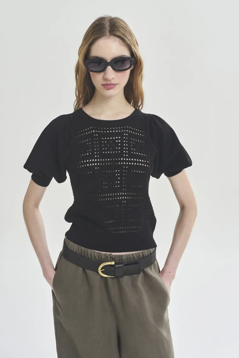 Sweater de estilo minimalista y moderno para mujer de Akiabara en Buzos y Sweaters para argentina