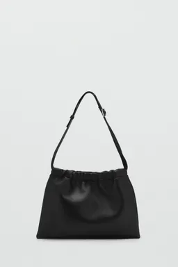 Bolso cuero estilo saco de Mango en Bolsos y Carteras para argentina