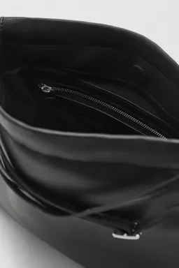 Bolso cuero estilo saco de Mango en Bolsos y Carteras para argentina