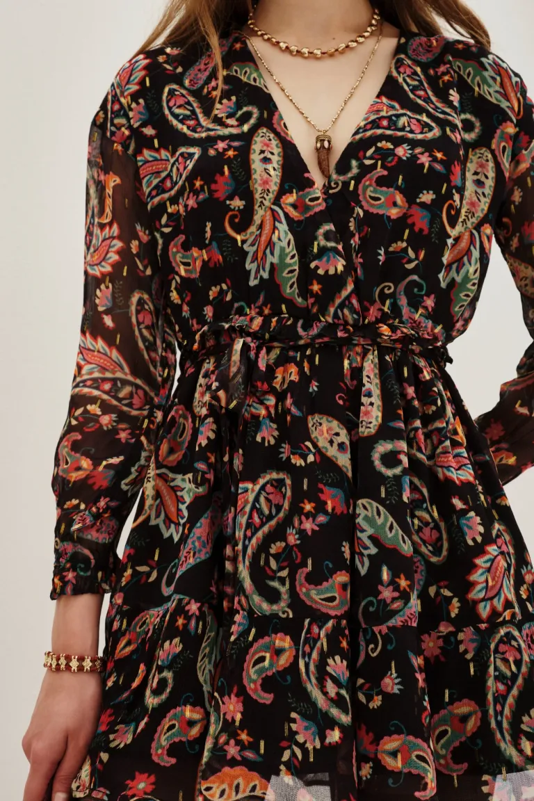 Vestido corto de mangas largas con escote cruzado y ajuste elástico en cintura y puños de Rapsodia en Vestidos para argentina