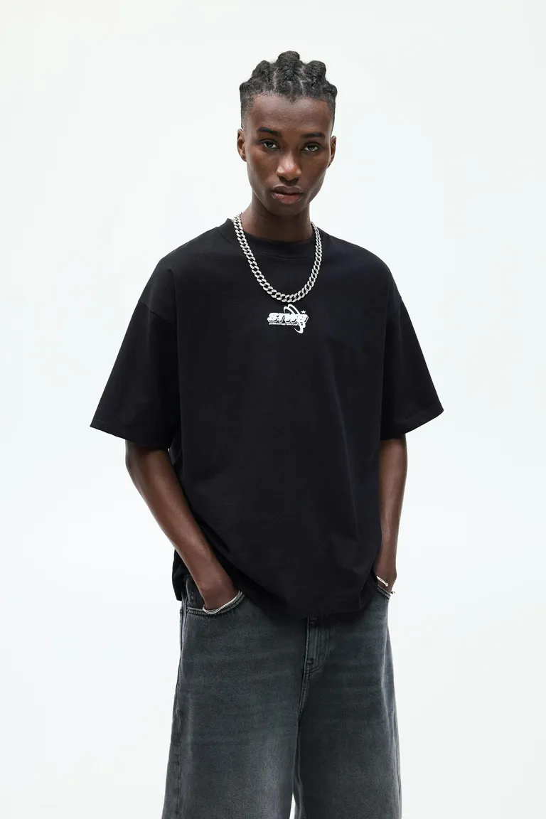 Remera stwd casco de Pull&Bear en Remeras y Polos para argentina