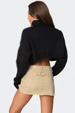Sweater cuello tortuga bordado de Edikted en Buzos y Sweaters para argentina