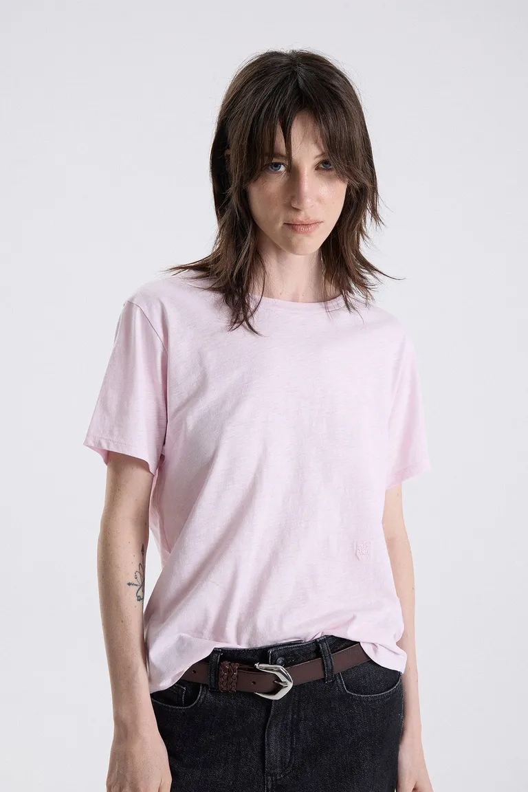 Remera de manga corta con escote redondo y detalle de bordado en el frente de Maria Cher en Remeras para argentina