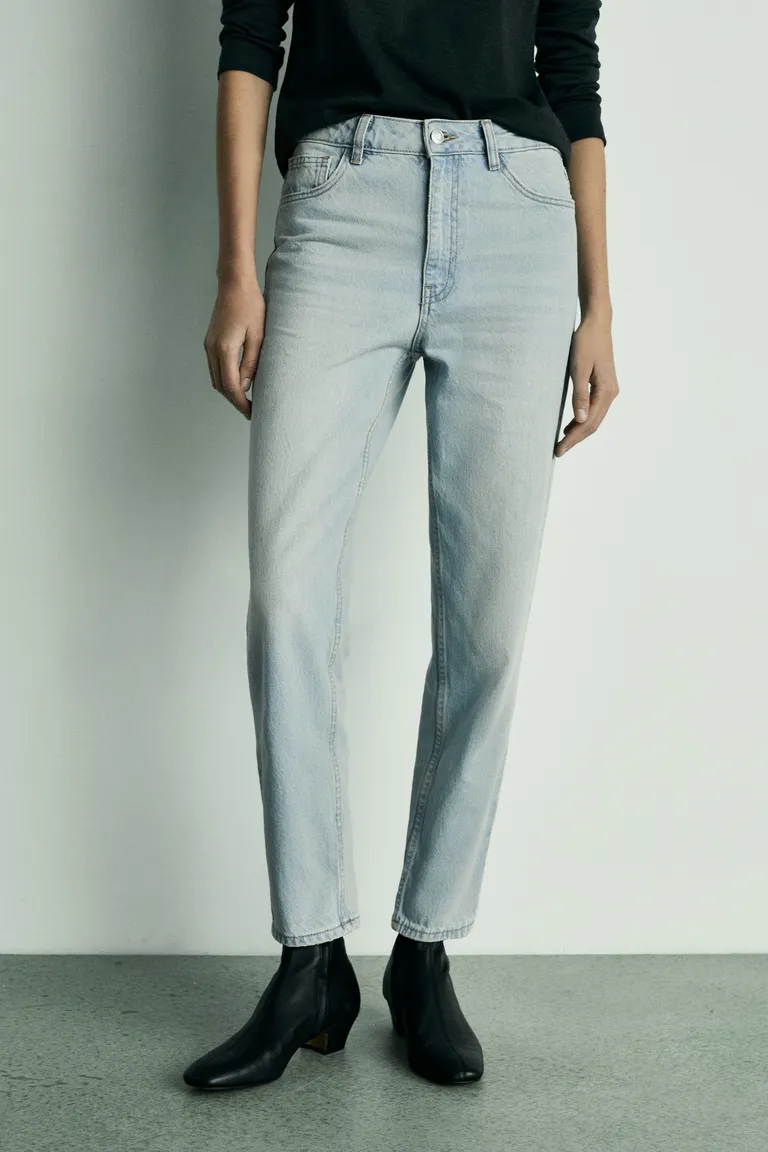 Jeans mom tiro alto de Mango en Pantalones para argentina