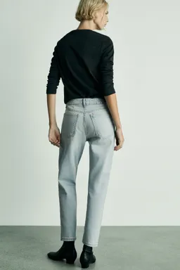Jeans mom tiro alto de Mango en Pantalones para argentina