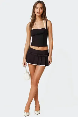 Mini faldashort plisada lesly de Edikted en Faldas para argentina