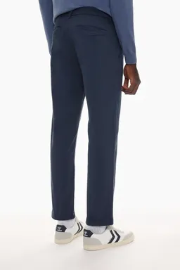 Pantalón chino slim de Lefties en Pantalones para argentina