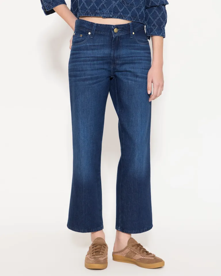 Jeans rectos de denim italiano con corte moderno y ajuste cómodo de Jazmin Chebar en Pantalones para argentina