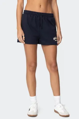 Shorts felpa malibu girl de Edikted en Shorts para argentina