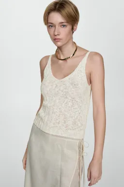 Top punto tirantes de Mango en Tops para argentina