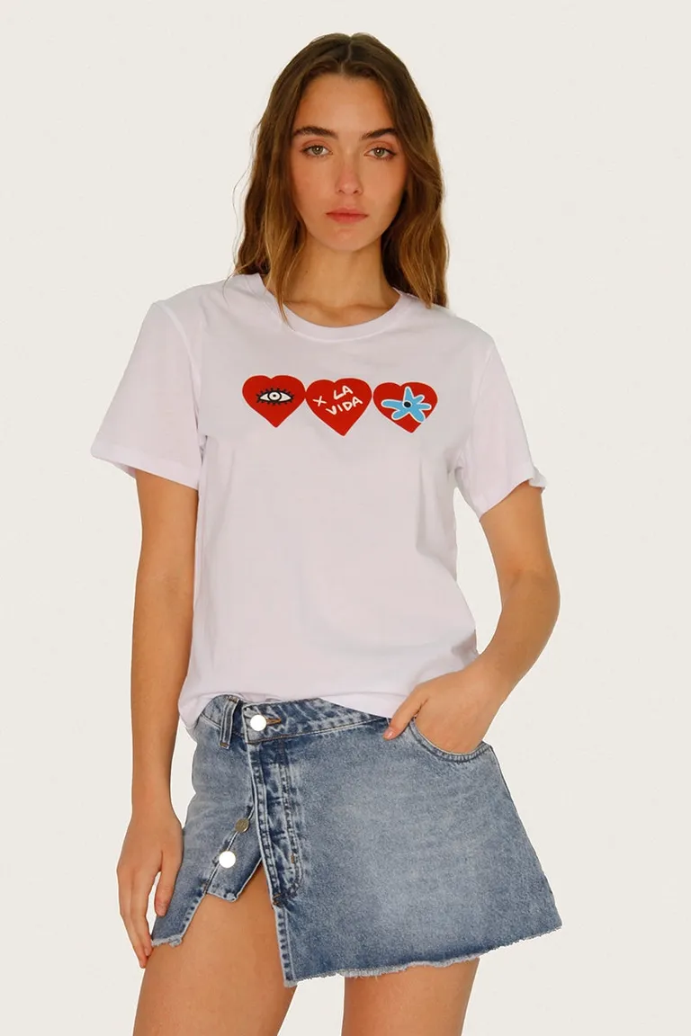 Remera blanca con estampa gráfica para mujer - Producto de moda argentina de Sofia Sarkany en Remeras para argentina