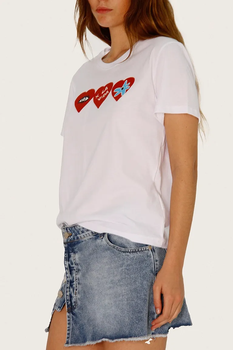 Remera blanca con estampa gráfica para mujer - Producto de moda argentina de Sofia Sarkany en Remeras para argentina