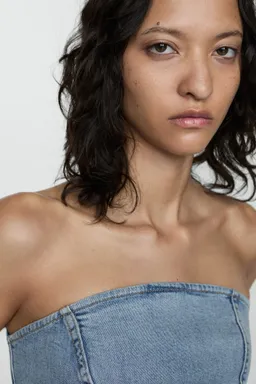 Top denim palabra honor de Mango en Tops para argentina