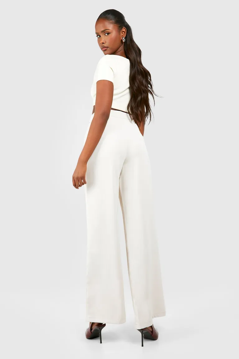 Pantalón palazzo con pinzas de Boohoo en Pantalones para argentina