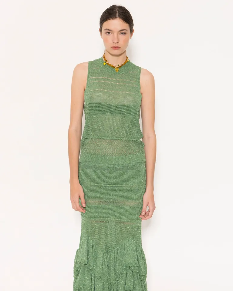 Top de diseño elegante y versátil para resaltar tu belleza de Jazmin Chebar en Tops para argentina