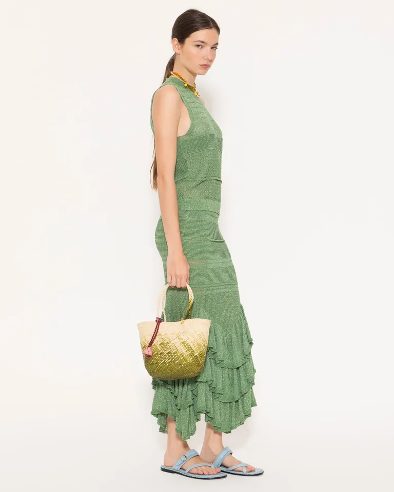 Top de diseño elegante y versátil para resaltar tu belleza de Jazmin Chebar en Tops para argentina