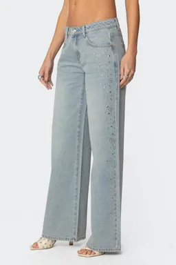 Jeans tiro bajo con tachas de Edikted en Pantalones para argentina