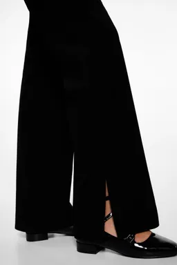 Pantalón traje con aberturas de Mango Teen en Pantalones para argentina