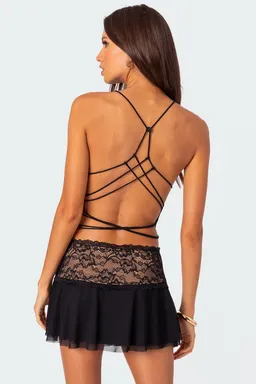 Musculosa espalda tiras mesh encaje de Edikted en Tops para argentina
