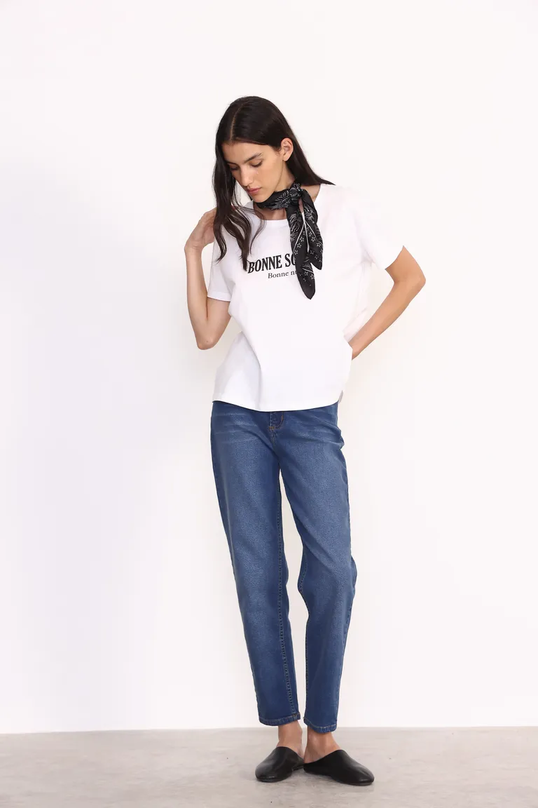 Pantalones de mezclilla de corte relajado y estilo moderno de Yagmour en Pantalones para argentina