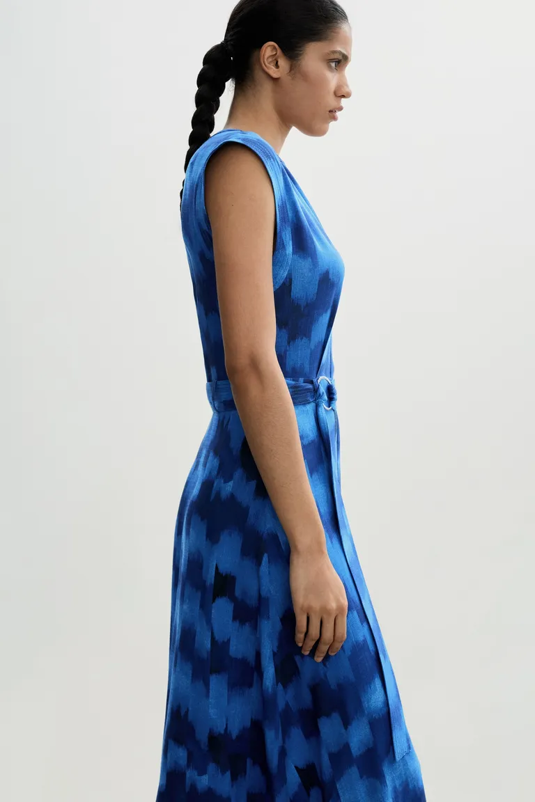 Vestido estampado con cinturón de Mango en Vestidos para argentina