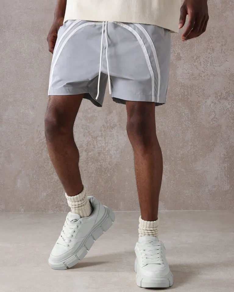 Short nylon detalle cinta de Sumwon en Bermudas y Shorts para argentina