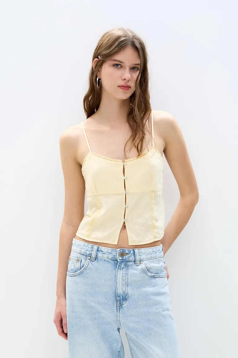 Top puntilla tirantes de Pull&Bear en Tops para argentina