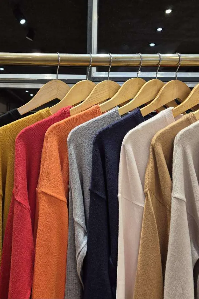 Suéter con textura de Hesed en Buzos y Sweaters para argentina