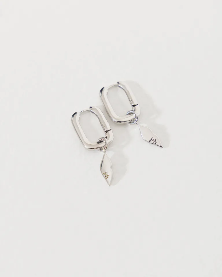 Colgantes de plata con dije de labios, accesorios de moda femenina de Jazmin Chebar en Bijouterie para argentina