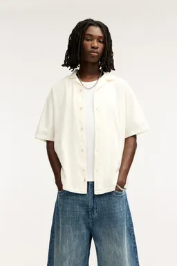 Camisa básica lino corta de Pull&Bear en Camisas para argentina