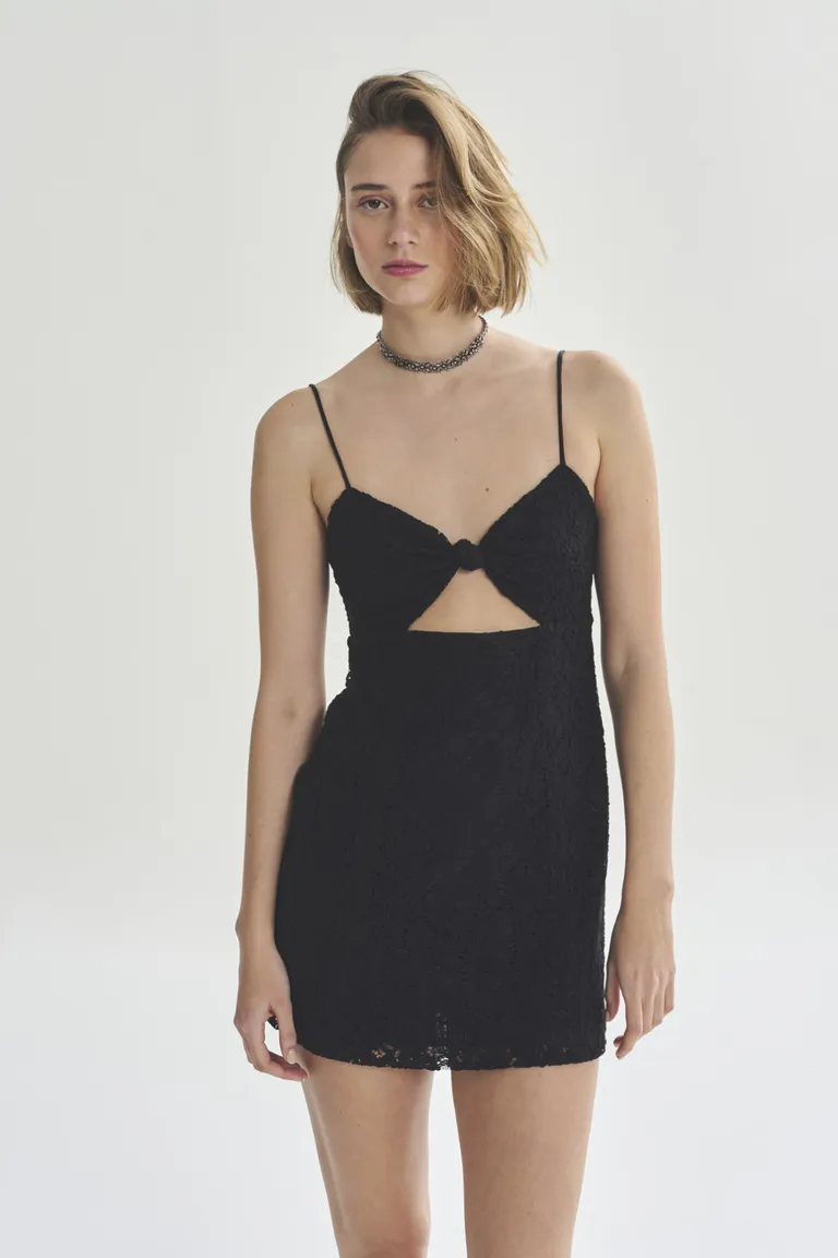 Vestido corto negro con detalles frontales para mujer de Akiabara en Vestidos para argentina