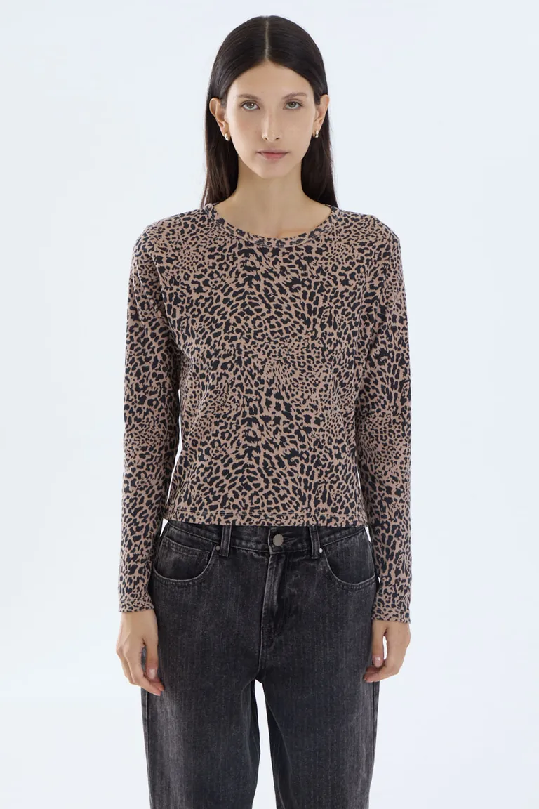 Remera de mujer manga larga con diseño de estampado animal print de Portsaid en Remeras para argentina