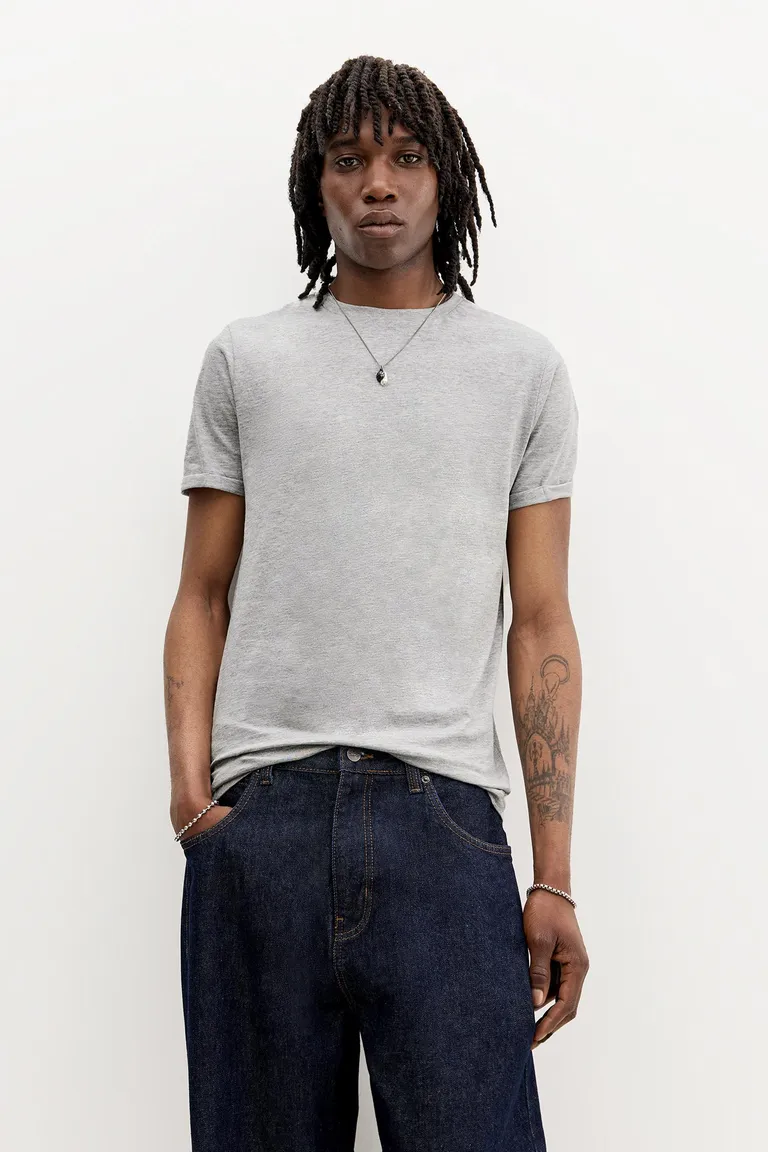 Camiseta básica muscle fit de Pull&Bear en Remeras y Polos para argentina