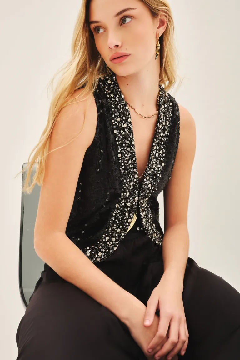 Chaleco de viscosa crepe con bordado de lentejuelas y piedras de Rapsodia en Chalecos para argentina