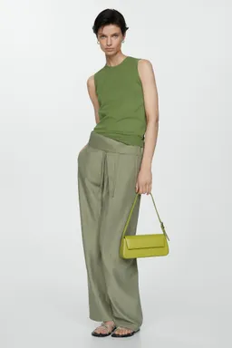 Top punto tirantes anchos de Mango en Tops para argentina