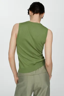 Top punto tirantes anchos de Mango en Tops para argentina