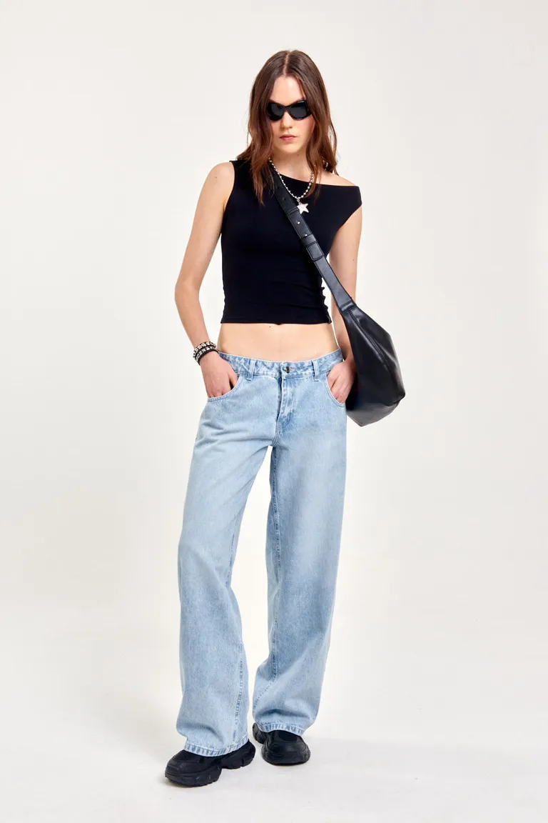 Pantalones de mezclilla de tiro bajo y corte holgado para un estilo casual y moderno de 47 Street en Pantalones para argentina