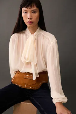 Blusa lazo manga abullonada de Mango en Blusas para argentina