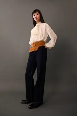 Blusa lazo manga abullonada de Mango en Blusas para argentina