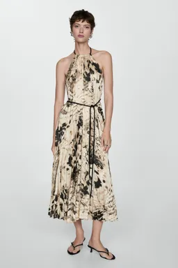Vestido plisado animal print de Mango en Vestidos para argentina