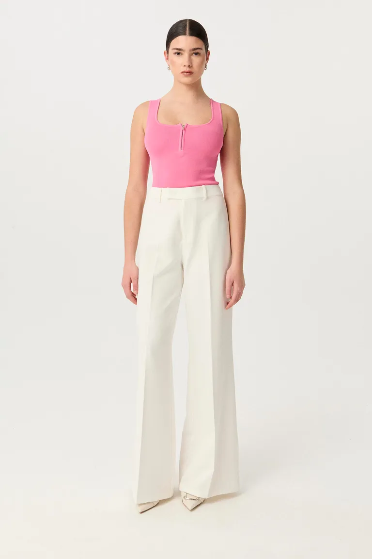 Musculosa tejida de corte moderno y escote estructurado de Markova en Tops para argentina