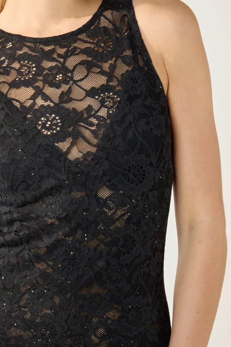 Vestido de encaje negro corto con detalles de lentejuelas de Cuesta Blanca en Vestidos para argentina