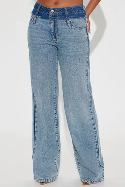 Jean recto tiro alto de Fashion Nova en Pantalones para argentina